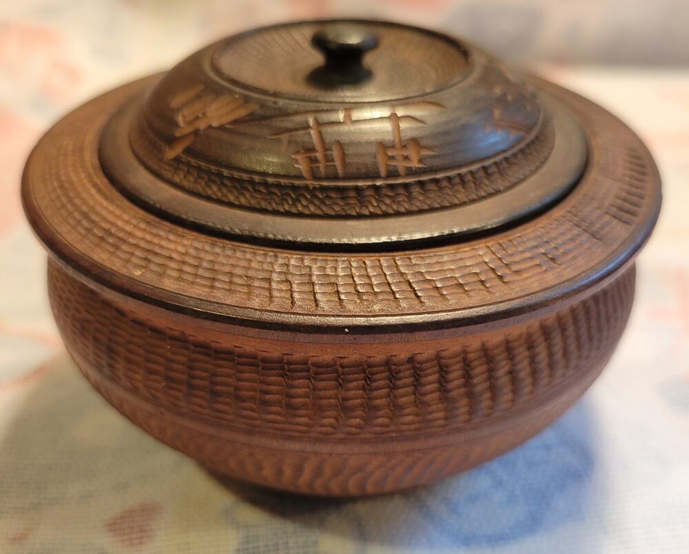 Vintage Wooden Japanese Rice Bowl and Lid 4" round 3" Tall Torii Gate Mount Fuji